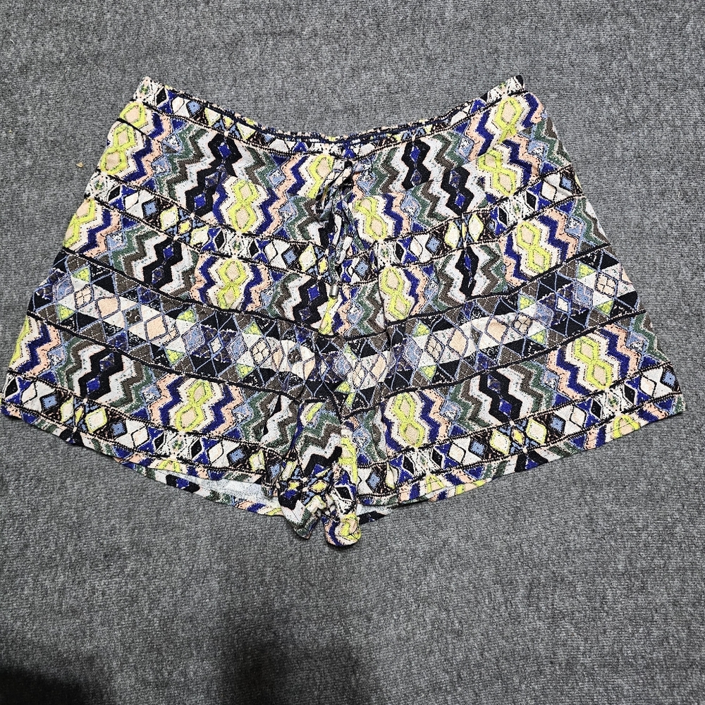 Ella Moss Geometric Short Multicolor M